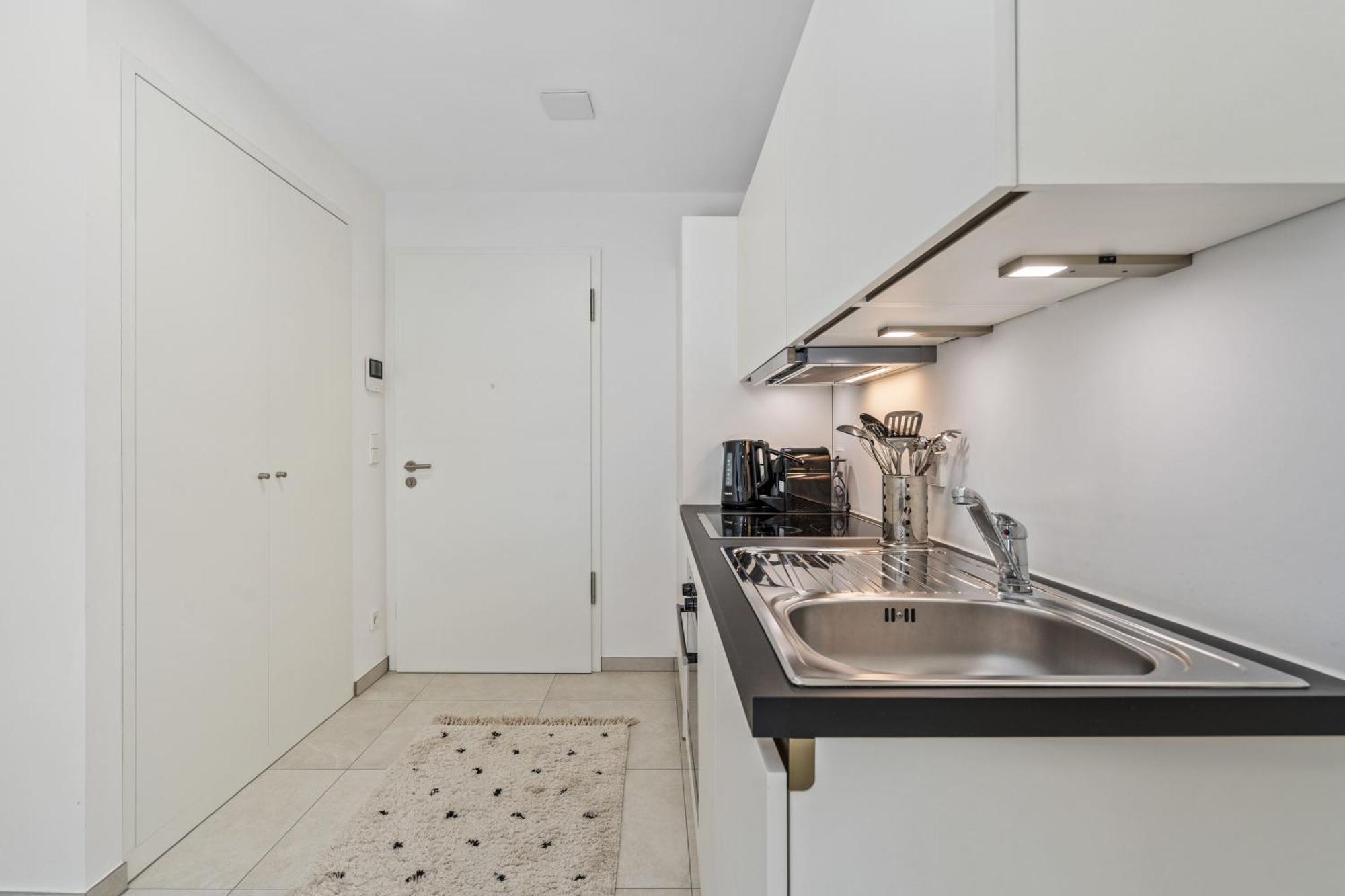 Classy Studio Next To Belval Shopping Plaza 阿尔泽特河畔埃施 外观 照片