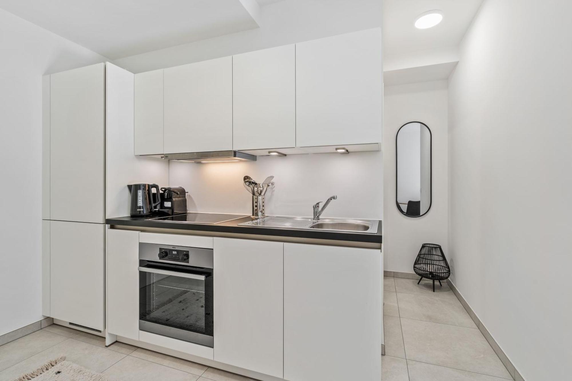 Classy Studio Next To Belval Shopping Plaza 阿尔泽特河畔埃施 外观 照片
